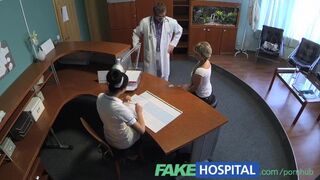 Szőke nővér mentő szopása forró élvezettel