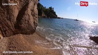Luna tüzes szopás strandon majdnem lebukás