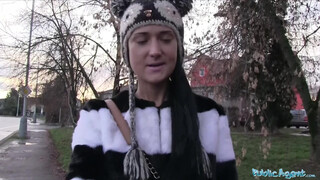 Aranyos orosz utcán spontán utcai baszás