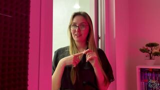 A szerencsejátékos léptegyes megdugja a mostohaanyja puncsiját