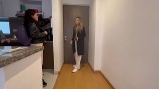A szomszéd lány leszbikus kívánságait elégítem ki hálából