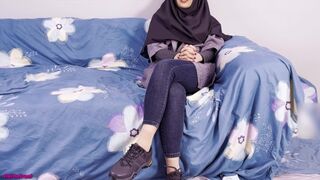 Arab titkárnő vad anál mámora az irodában