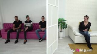 FaKings: Macarena Lewis lázító vakrandija, ahol két farkas hím döfködi át a testét vad hármasban